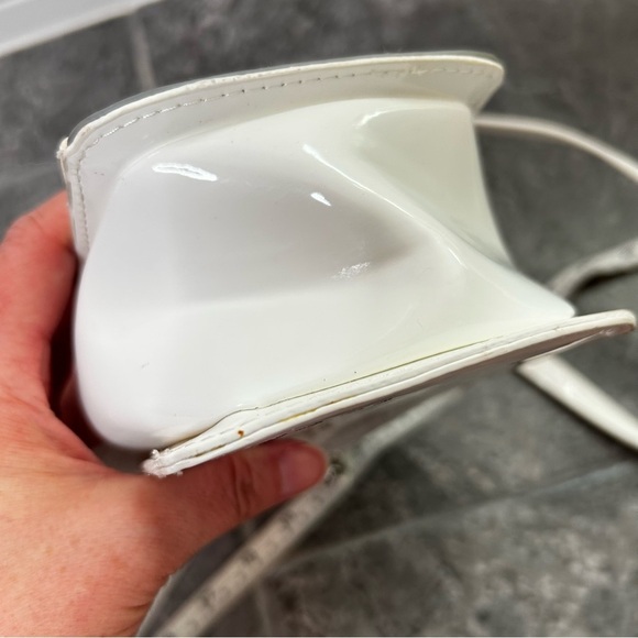 Betsey Johnson White Pink Sassy Spirits Crossbody Bag Girls Just Wanna Have Rum - Picture 13 of 14